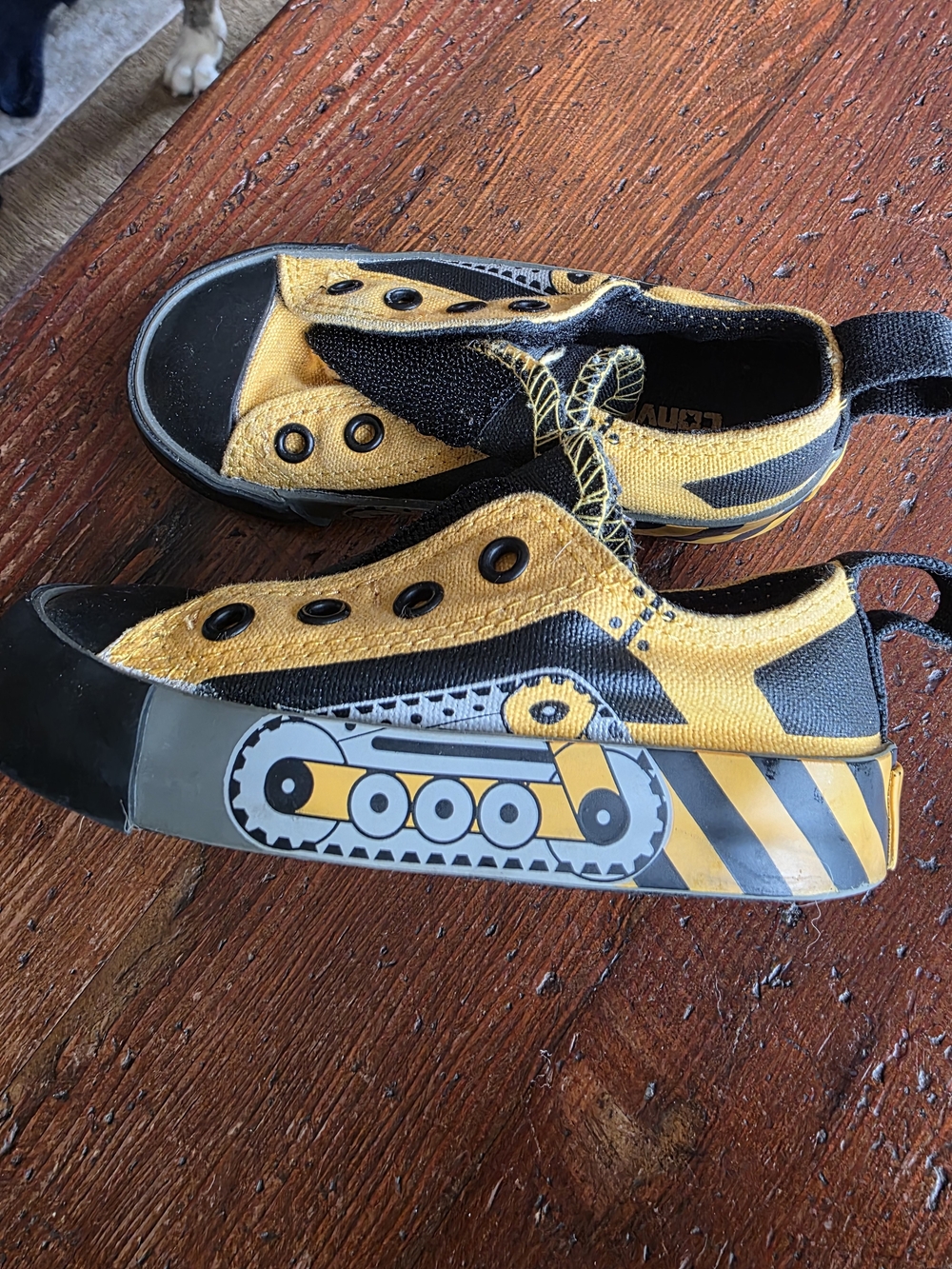 Converse Kids/ Toddler Chuck Taylor All Star "Construction Truck" SZ 7 KIDS